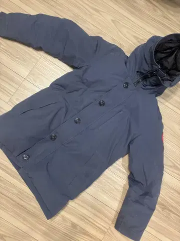 CANADA GOOSE 네이비 다운 자켓