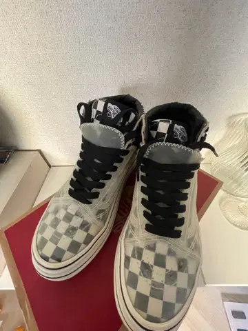 VANS 체크 무늬 제브라 하이컷 스니커즈