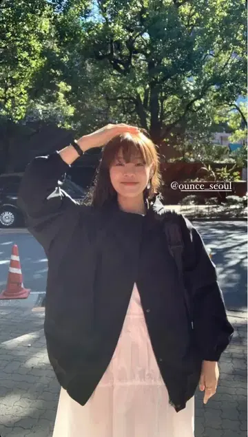 Ounce 블랙 후드 부착 마운틴 후드티