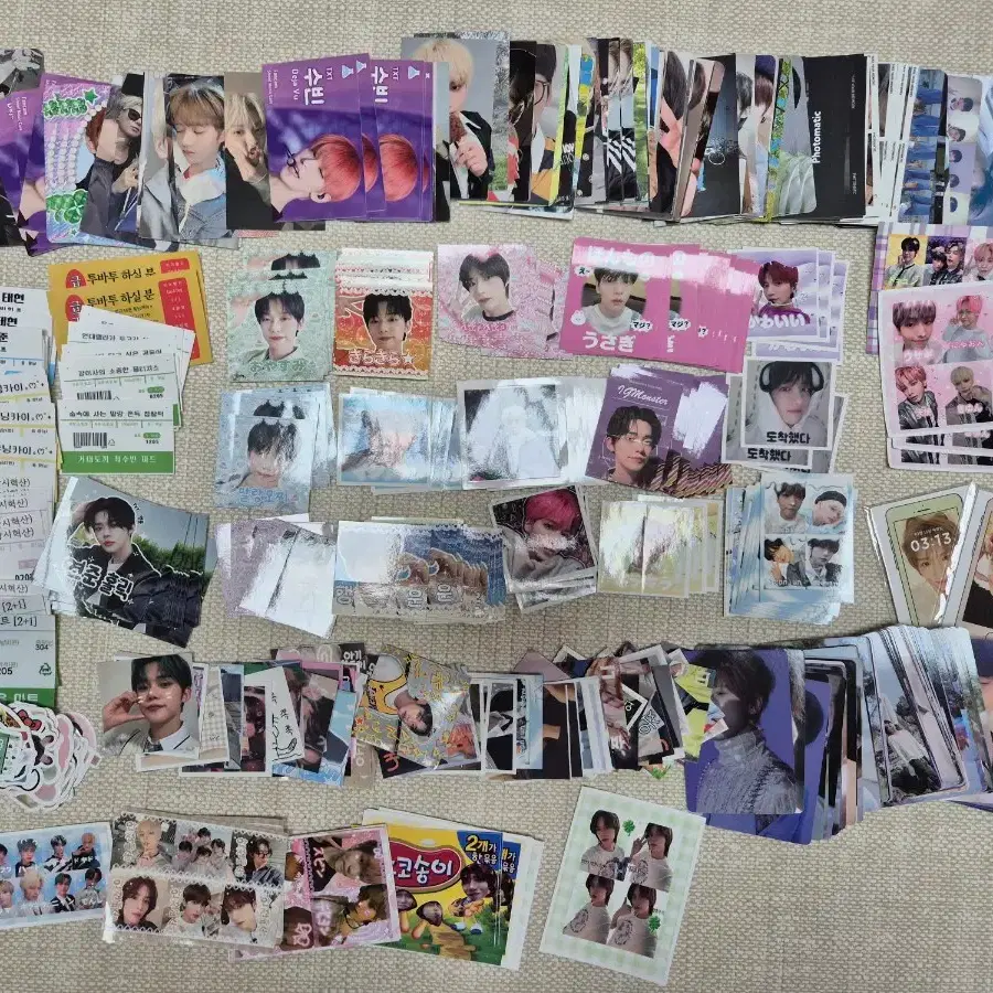 TXT Stationery Store Die-cut Stickers and Unofficial Goods