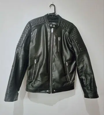 ZARA 블랙 인조 가죽 라이더 자켓