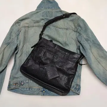 Archive 00s y2k leather Oneshoulder