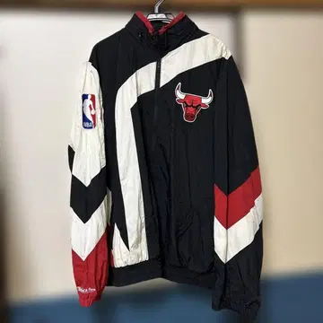 Mitchell and ness 시카고 불스 자켓 XL 가격 인하 가능