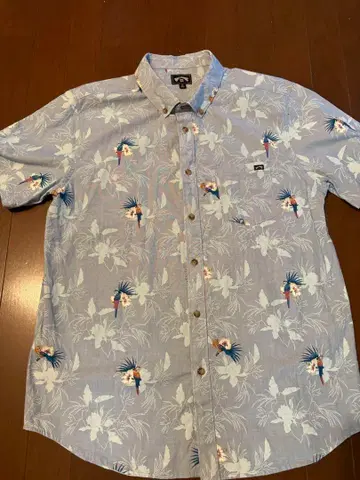Billabong 꽃무늬 반팔 셔츠 L 사이즈