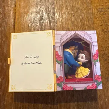 POP MART 디즈니 FAIRY TALES 벨 도서