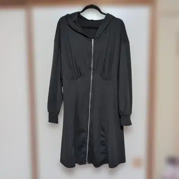 후드 부착 롱 후드티 블랙