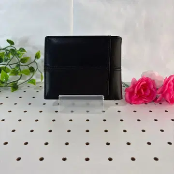 블랙 가죽 접이식 지갑 미사용 새상품