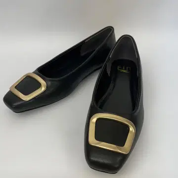 Fin 버클 플랫슈즈 블랙스무스 24cm