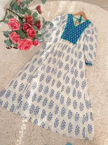 [ 새상품급 최저가 ] 누키테파 코튼 보일 에스닉 프린트 개더 드레스