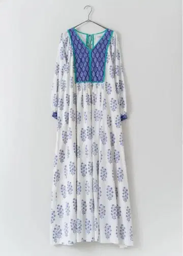 [ 새상품급 최저가 ] 누키테파 코튼 보일 에스닉 프린트 개더 드레스