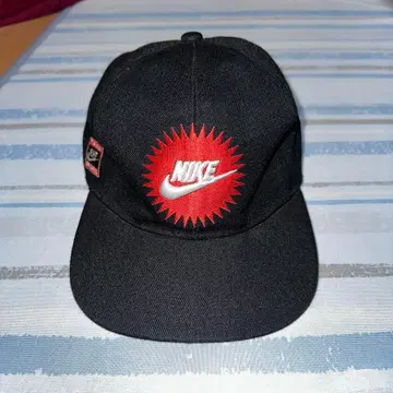 레어 90년대 Nike 자수 로고 캡 블랙