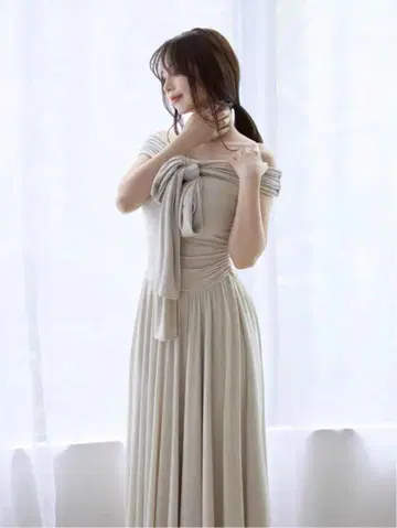andmary Orga 오프숄더 드레스