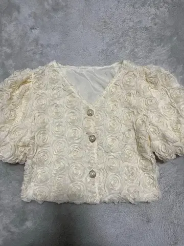 아이보리 로즈 디자인 볼레로.가디건