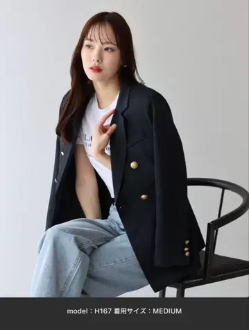 BLUE EAST 골드 버튼 더블 자켓