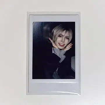 0.1g의 오산 가와무라 유키 폴라로이드