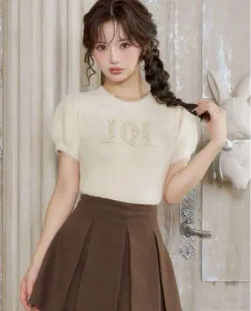 Darich 팬시 비즈 DD 로고 니트탑