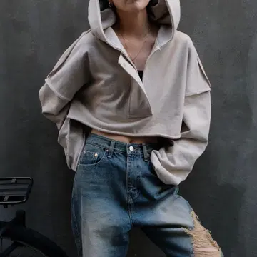 FELIM 오픈넥 크롭 후디