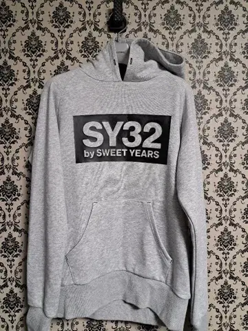 SY32 by SWEET YEARS 그레이 후드티