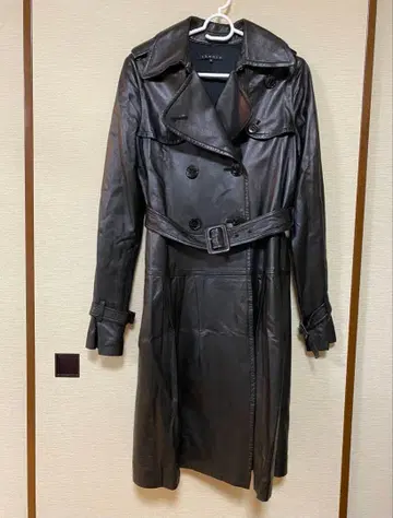 theory 가죽 트렌치코트 블랙