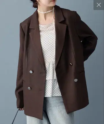 mystic 골드 버튼 테일러드 자켓 브라운