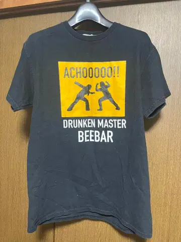 BEEBAR ACHOOO!! 티셔츠 블랙