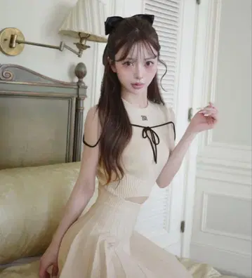 [ 최저가 ] Darich 허리 오픈 스트링 니트 미니 원피스