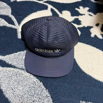 adidas 퀼팅 캡