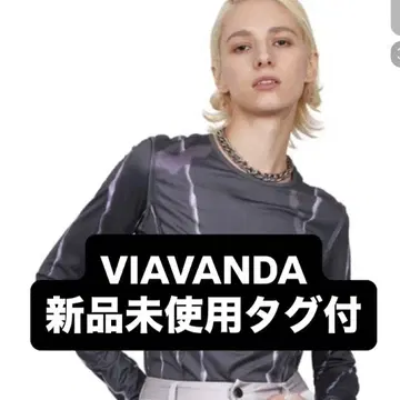 [택 포함 새상품] VIAVANDA Hazy Tight Tops