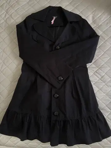 새상품급 [INGNI] 안감 부착 플레어 트렌치코트