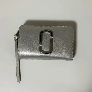 Marc Jacobs 이단 접이식 지갑 실버