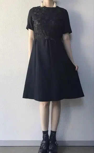 블랙 레트로 원피스