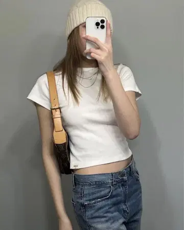 Glowny 화이트 반팔 T셔츠