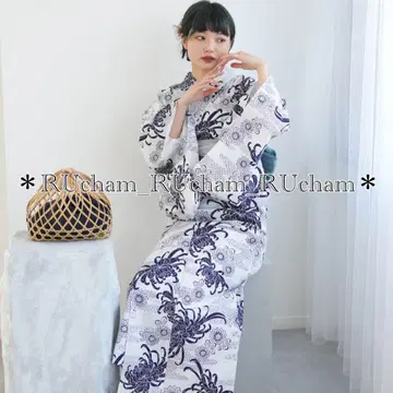 새상품 [화이트 베이스에 고전 난국] utatane 우타타네 유카타 단품