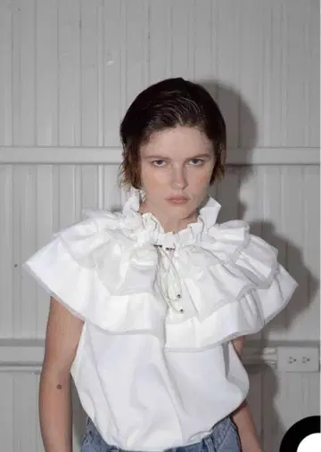 Bibiy ANGELINA TOP 블라우스 드로스트