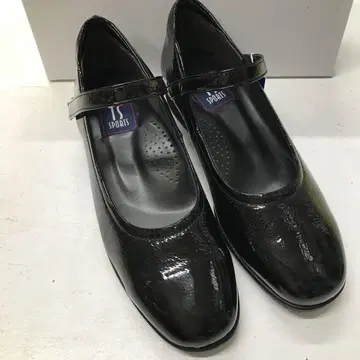 펌프스 플랫 밑창 블랙 에나멜 가죽제품 23cm 3E