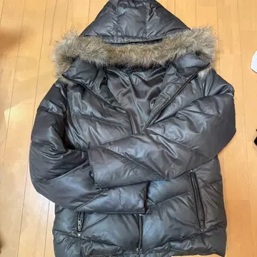 MICHAEL KORS 블랙 다운 자켓