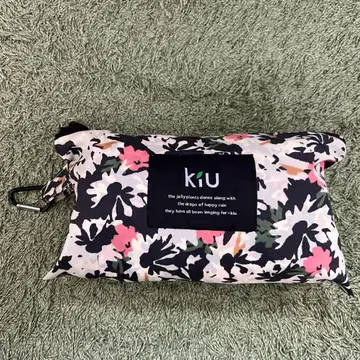 kiu 꽃무늬 레인 판초 후드 부착 수납 가능
