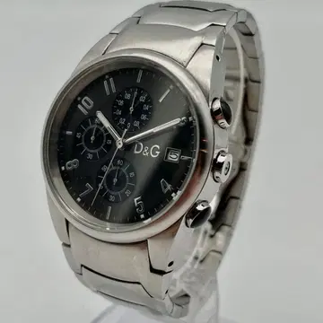 돌체앤가바나 샌드바이퍼 쿼츠 손목시계