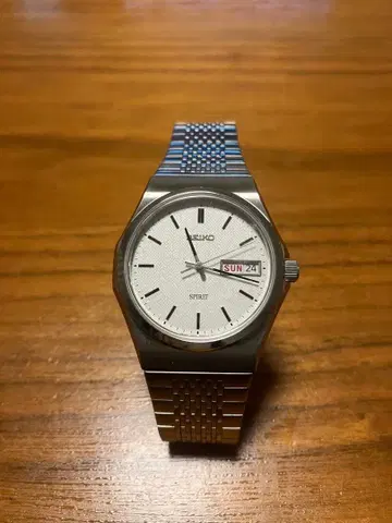 SEIKO SPIRIT 손목시계 화이트 설명서 박스 포함