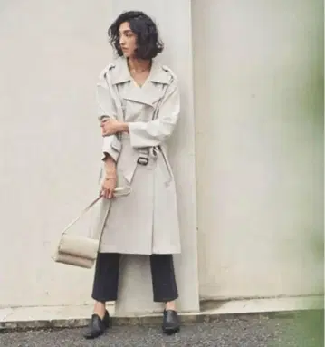 Mila Owen 미라 오웬 돌먼 슬리브 와이드 트렌치CT