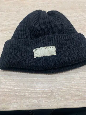 텐더로인 비니 블랙 중고