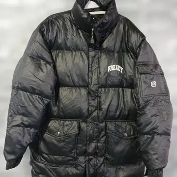 FREAKY 블랙 90s 다운 자켓