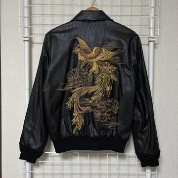 카라쿠리타마시 자수 가죽 자켓