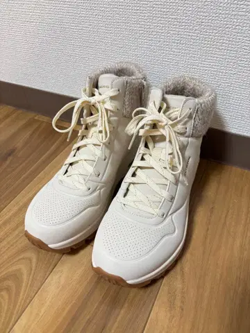 SKECHERS 스케쳐스 스니커즈 부츠 24cm 베이지 방한