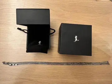 존 로렌스 설리번 실버 롱 체인 목걸이
