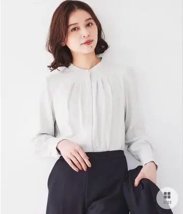 [ 미사용 ] 조젯 밴드 카라 턱 블라우스 언타이틀