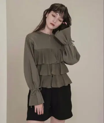 eim lawgy 리본 개더 커프스 프릴 가디건
