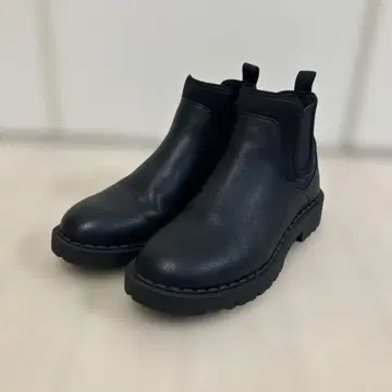 UNIQLO:C 블랙 사이드 고어 부츠 가죽
