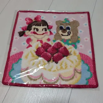 LOVEARY 페이러 페코 손수건