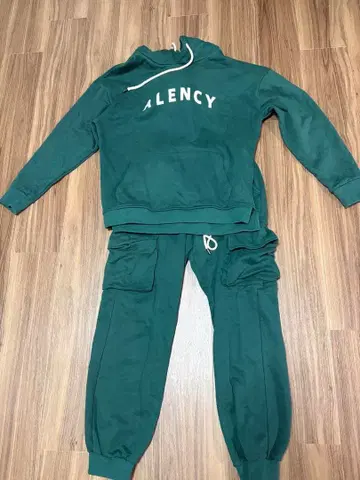 ALENCY 그린 셋업